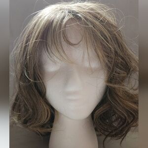 Short wig blonde/brown min